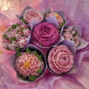 7 Cup Pink Bouquet